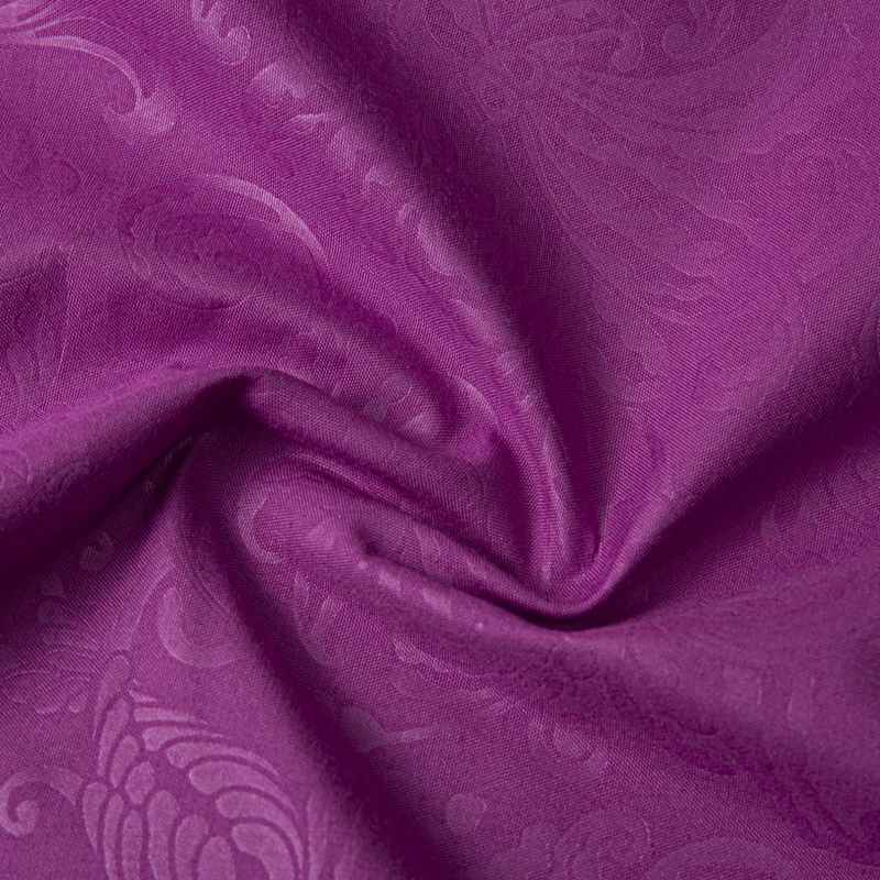 Cad é microfiber cabhraithe agus conas a fhanann an patrún buan?